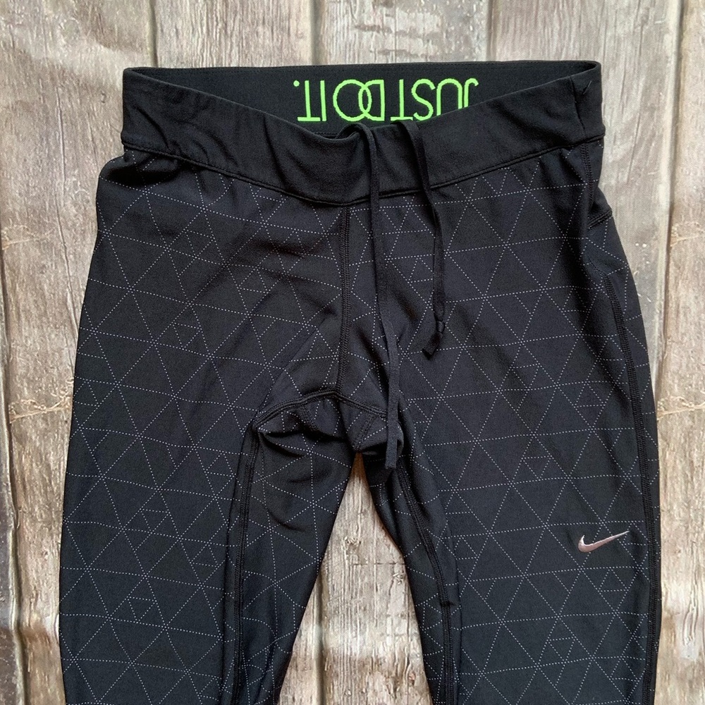 Nike Dri-Fit Women’s Capri Running Leggings